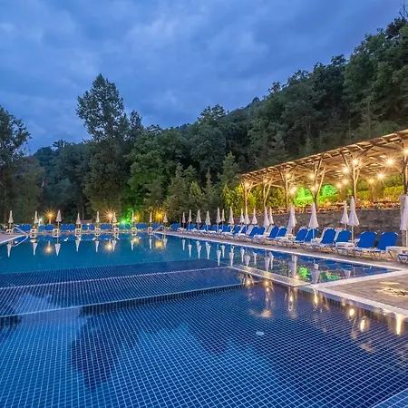 Park Asenevtsi Отель Велико-Тырново