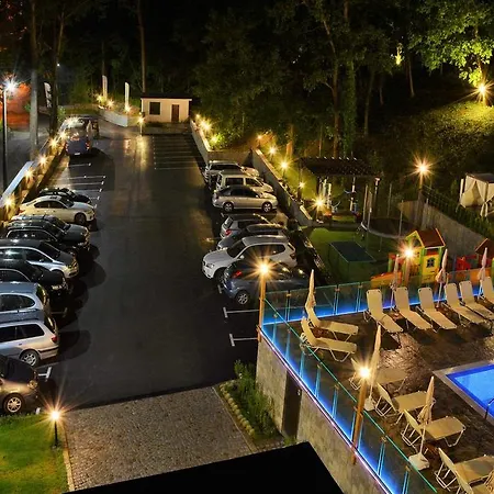Park Asenevtsi Отель Велико-Тырново