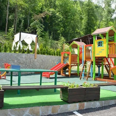 Park Asenevtsi Отель Велико-Тырново