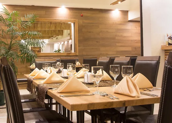 מלון Park Asenevtsi וליקו טורנובו