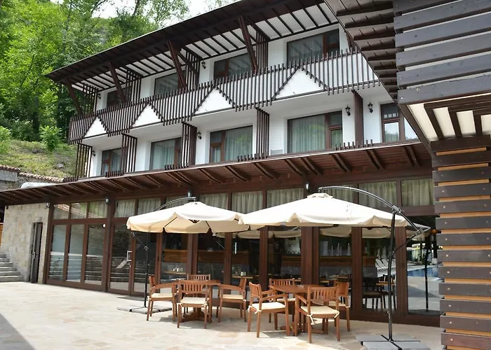 מלון Park Asenevtsi