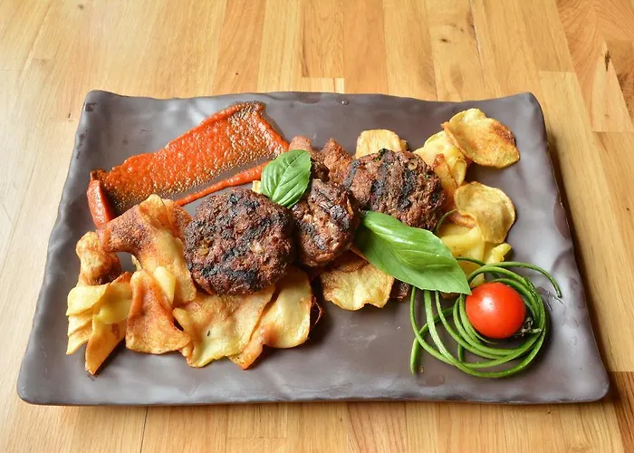 Park Asenevtsi Hotel Veliko Tărnovo